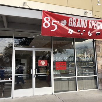 85°C Bakery Cafe-Lakeline - Store exterior - Coffee & Tea Near Me - Austin, Texas