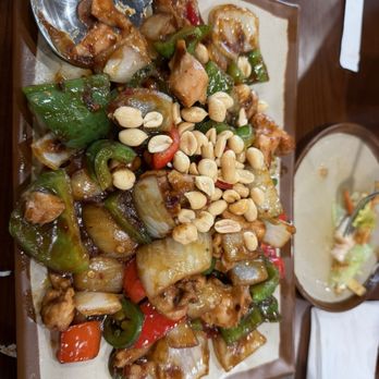 Dumpling U - Kung Pao Chicken - Chinese Near Me - Fresno, California