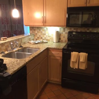 Marriott's Sabal Palms - The kitchen. - Hotels Near Me - Orlando, Florida