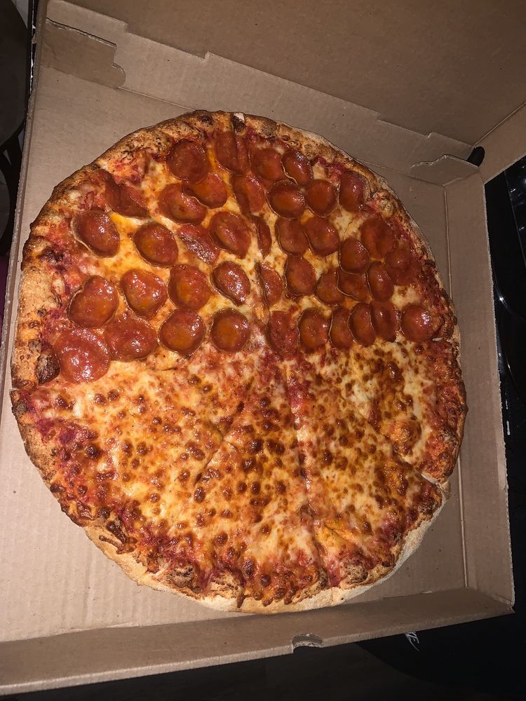 THE PIZZA PLACE Updated September 2024 37 Photos & 17 Reviews 2