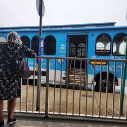 Cardiology Associates Of Miami Beach - Raining so hard that people were taking a trolly around the Mt Sinai campus.