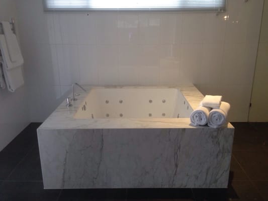Hepburn Bathhouse & Spa by null