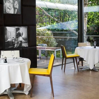 Frederick's - French Near Me - London, XGL