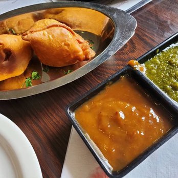 Clay Pit - Samosas and sauces - Indian Near Me - Austin, Texas