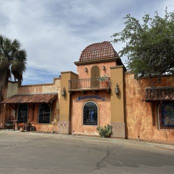 Mamacita's Restaurant - Front of building - Mexican Near Me - Fredericksburg, Texas
