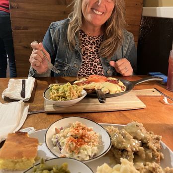 Back Home Restaurant - Comfort Food Near Me - Elizabethtown, Kentucky