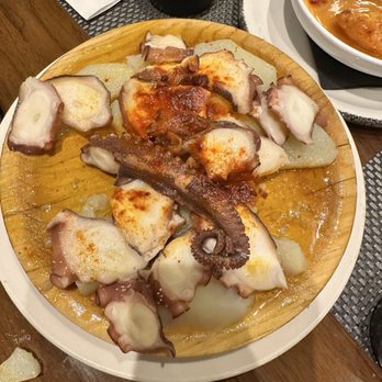 Niu Kitchen - Catalan Near Me - Miami, Florida