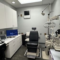 Shad Saremi Family Optometric Center - Exam room