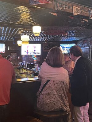 Louie's by null