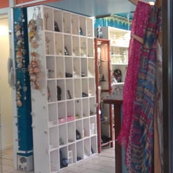 Noreen's Seaside Shop