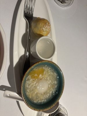 Tien Hsiang Lo by null