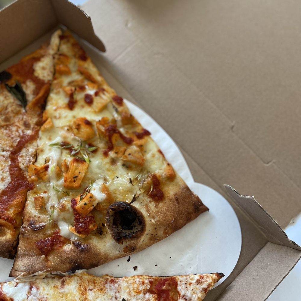 Xeno’s Pizza - Buffalo chicken pizza - Pizza Near Me - New York, New York Xeno’s Pizza - Buffalo chicken pizza - Pizza Near Me - New York, New York