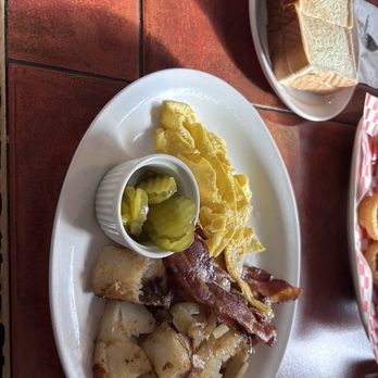 Miss Molly’s - Breakfast with a side of pickles because who doesn't love pickles? - Breakfast & Brunch Near Me - Ottawa, Ontario Miss Molly’s - Breakfast with a side of pickles because who doesn't love pickles? - Breakfast & Brunch Near Me - Ottawa, Ontario