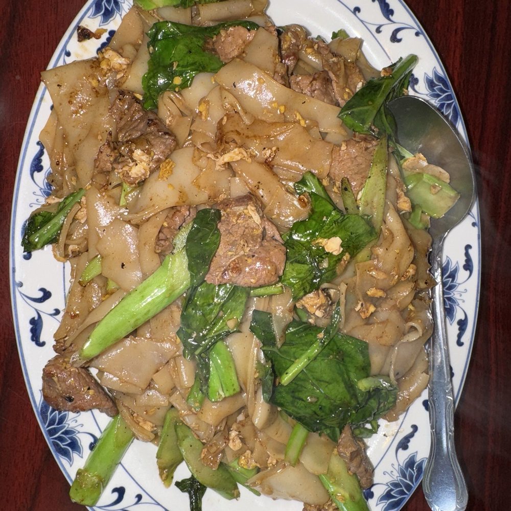 Vientiane Lao Thai - Beef pad se ew - Thai Near Me - Garden Grove, California Vientiane Lao Thai - Beef pad se ew - Thai Near Me - Garden Grove, California