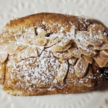 la Madeleine - Chocolate Almond Croissant - Bakeries Near Me - Austin, Texas la Madeleine - Chocolate Almond Croissant - Bakeries Near Me - Austin, Texas