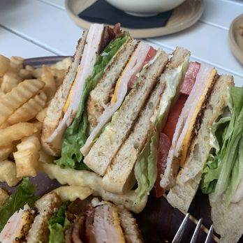 Toast Cafe & Grill - Club sandwich - American Near Me - San Jose, California