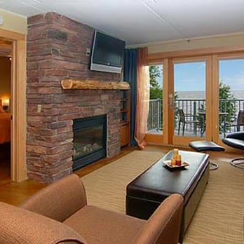 East Bay Suites - Hotels Near Me - Grand Marais, Minnesota East Bay Suites - Hotels Near Me - Grand Marais, Minnesota