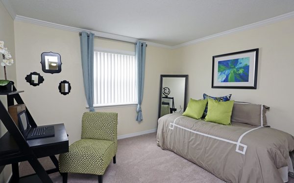 The Lexington by null