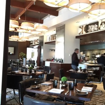 NoMI - Interior - Bars Near Me - Chicago, Illinois