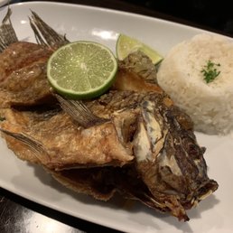 Pescado Frito Entero $15 Pescado Frito Entero $15