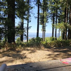 Bald Peak State Scenic Viewpoint - Nice view from the picnic tables.