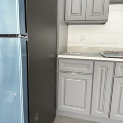 Baron's Major Brands - Poor construction of refrigerator.
