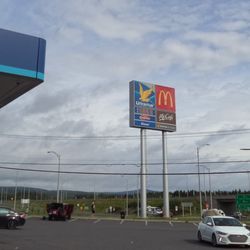 McDonald's - 25 juillet 2022 / Avec le Ultramar.