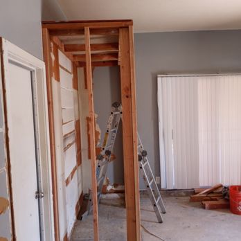 A1 Handyman Services - Closet before - Handyman Near Me - Fresno, California A1 Handyman Services - Closet before - Handyman Near Me - Fresno, California
