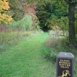 Eldon Russell Park - Nature Trail Entry