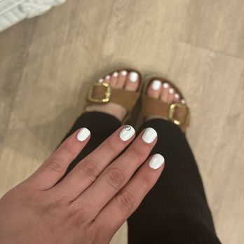 79 Nails and Hair - Mani by Liz, pedi by Tihn - Nail Salons Near Me - Fullerton, California