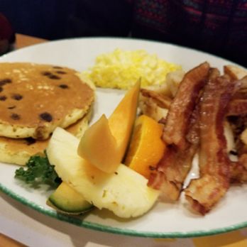 Cora - Breakfast & Brunch Near Me - Coquitlam, British Columbia