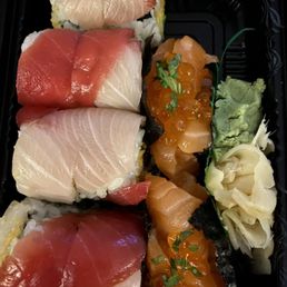 Banzai Roll - amazing & salmon ikura taco - amazing Banzai Roll - amazing & salmon ikura taco - amazing