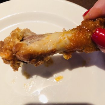 Yard House - Chicken Wing - Bars Near Me - Houston, Texas