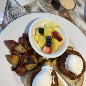 Local Table- Fulshear - Blue Crab Cakes with eggs Benedict - Breakfast & Brunch Near Me - Fulshear, Texas