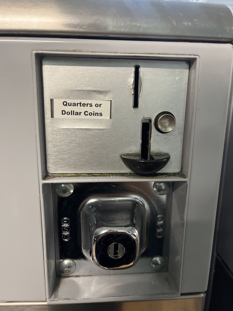 EDMOND LAUNDROMAT Updated October 2024 12 Reviews 317 E 2nd St