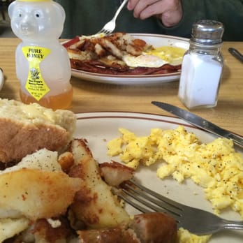 Lana's Family Restaurant - bacon and sausage to die for! - New American Near Me - Newport, Kentucky Lana's Family Restaurant - bacon and sausage to die for! - New American Near Me - Newport, Kentucky