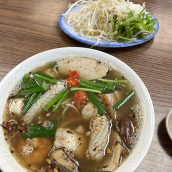 Pho Binh Minh - Bún mắm (fermented fish soup, with seafood and roast pork) - Seafood Near Me - Langley, British Columbia