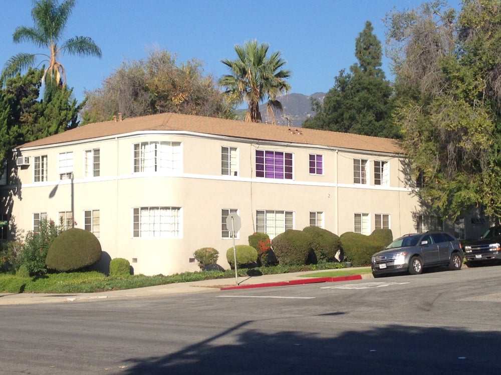 Slide of D & G Roofing