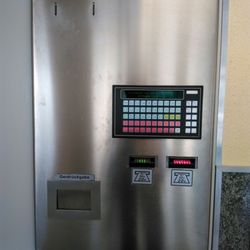 Eco-Express - You pay here before starting the wash