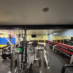 NY Ultimate Fitzone - basement