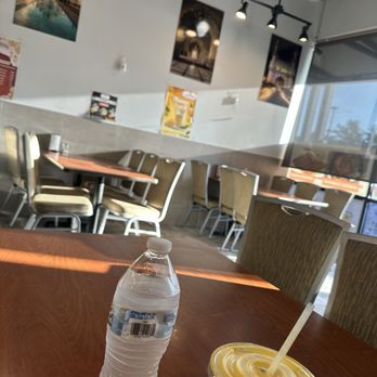 Famous Tandoori - Interior - Pakistani Near Me - Frisco, Texas