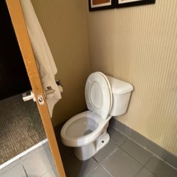 Comfort Suites