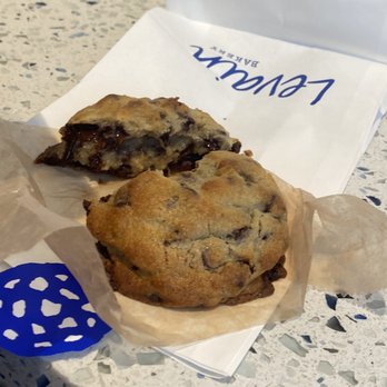 Levain Bakery - Upper East Side, NYC - delicious - Bakeries Near Me - New York, New York