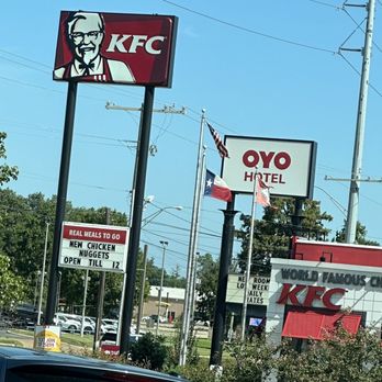 KFC KFC - Updated September 2025 - 4010 N State Line Rd