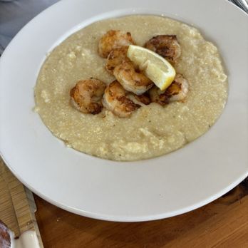 Home Sweet Home Cafe & Brunch - Southern Style Shrimp and Grits - Breakfast & Brunch Near Me - Baltimore, Maryland
