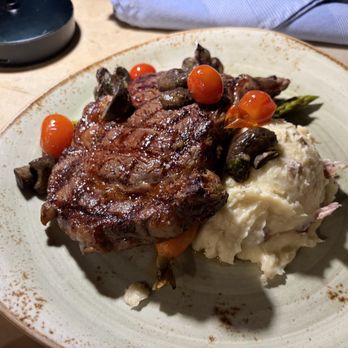 Holoholo Grill - Steak I got it without sauce, and it was bomb! - Hawaiian Near Me - Koloa, Hawaii