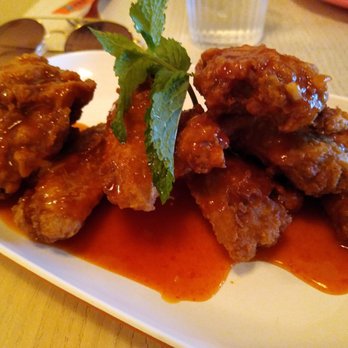 Stang Thai - Sriracha wings - Thai Near Me - Brooklyn, New York