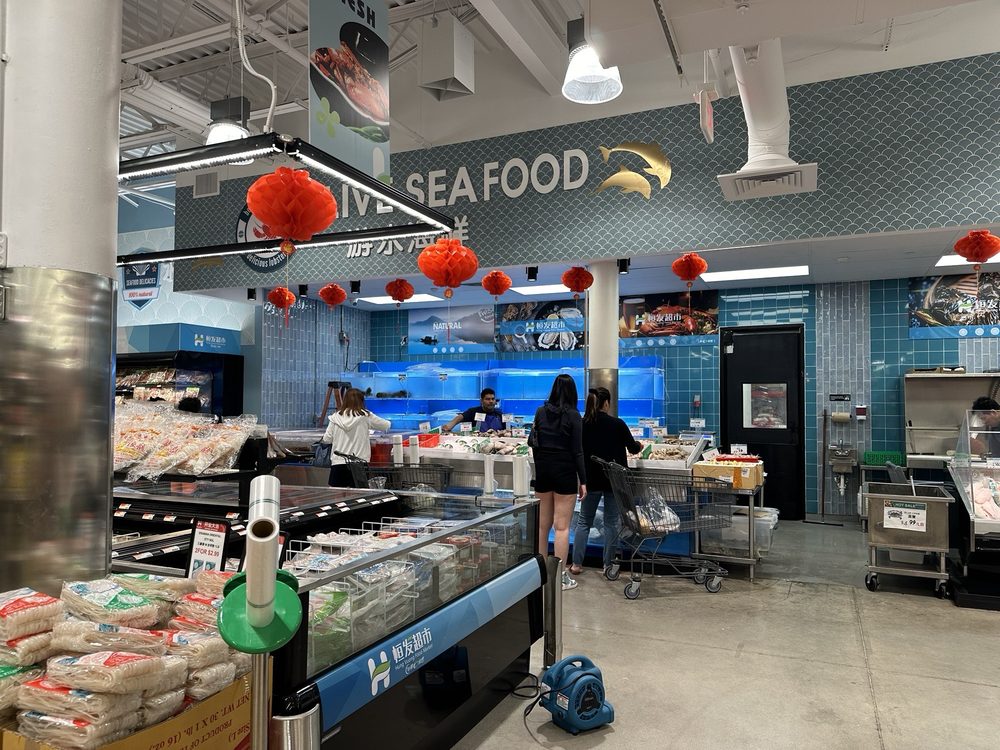 HUNG VUONG FOOD MARKET Updated August 2024 22 Photos 254