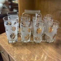 Antique Marketplace - My parents had this set!