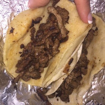 Tacos El Arco - Tacos de Asada close up - Mexican Near Me - El Monte, California